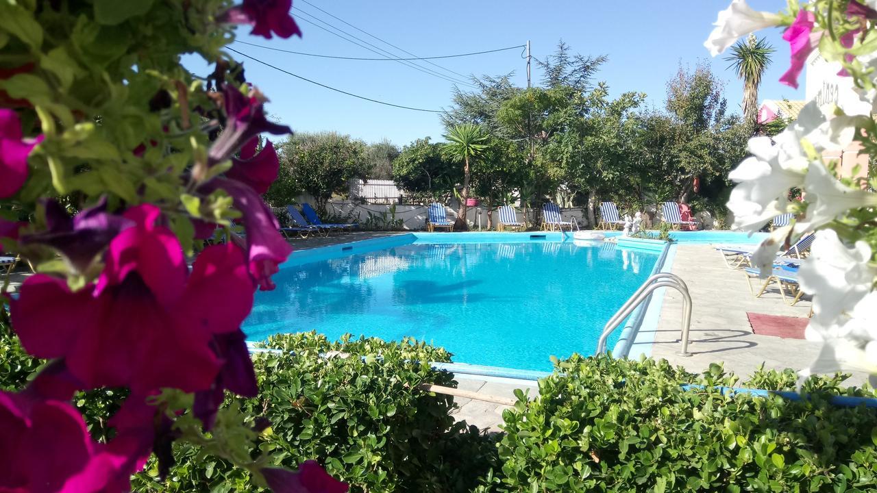 Flamingo Apartments Moraitika Corfu Экстерьер фото
