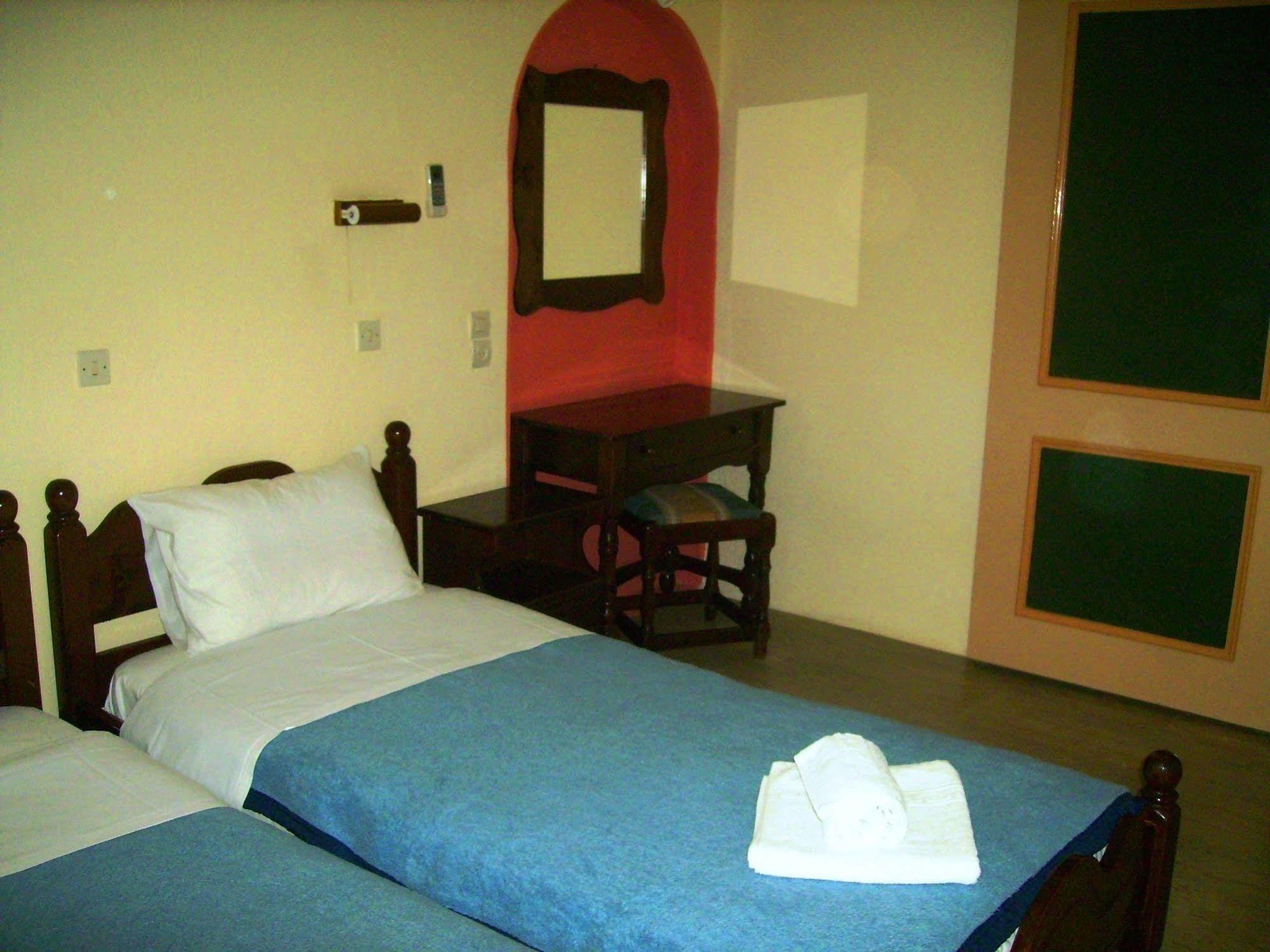 Flamingo Apartments Moraitika Corfu Экстерьер фото