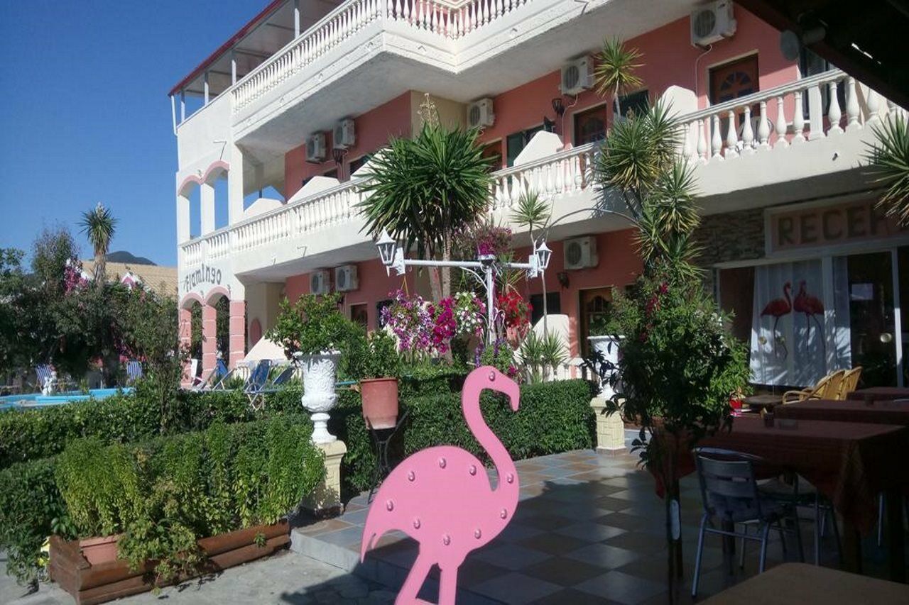 Flamingo Apartments Moraitika Corfu Экстерьер фото